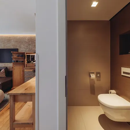 Mooser Hotel